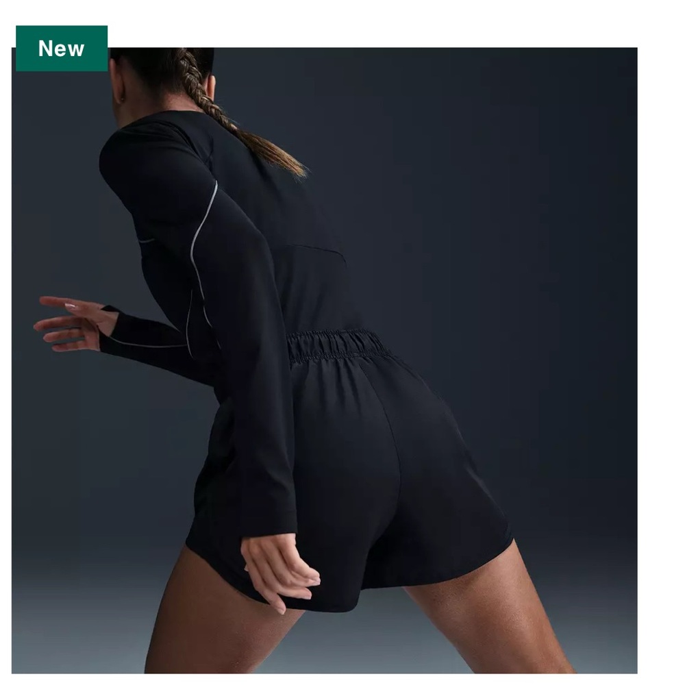 Nike Black Athletic Shorts High-Waisted Relaxed Fit - Picture 2 of 4